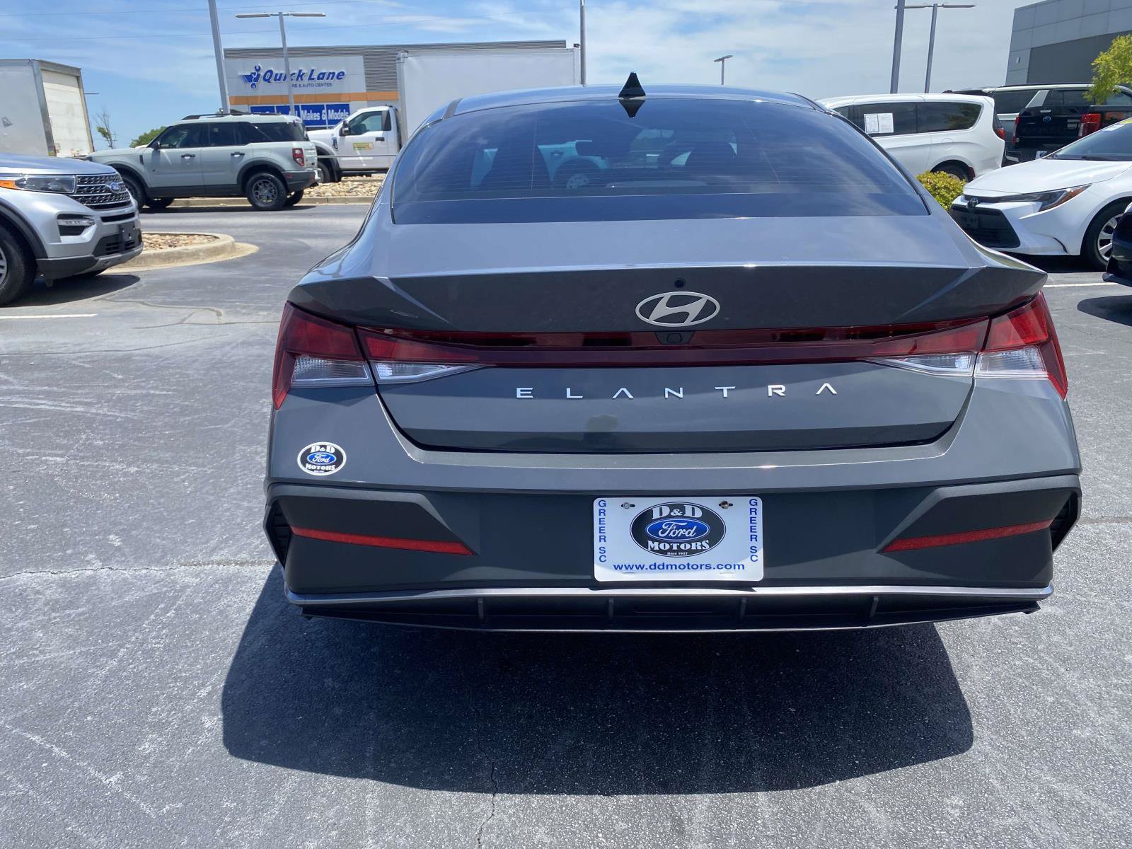 Used 2024 Hyundai Elantra SEL FWD image 6