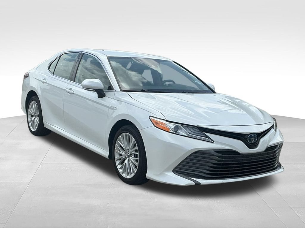 Used 2020 Toyota Camry XLE FWD image 17