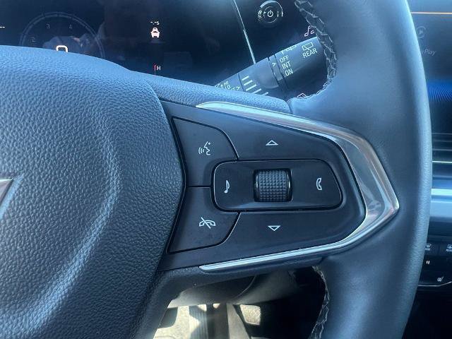 Used 2025 Chevrolet Trax LT w/ LT Convenience Package FWD image 23
