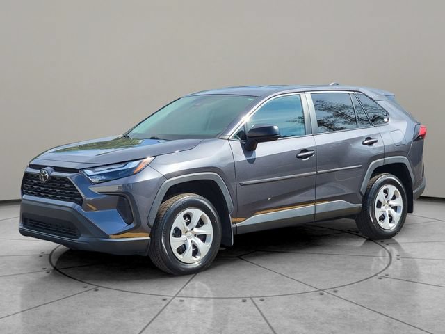 Used 2024 Toyota RAV4 LE AWD/4WD image 2