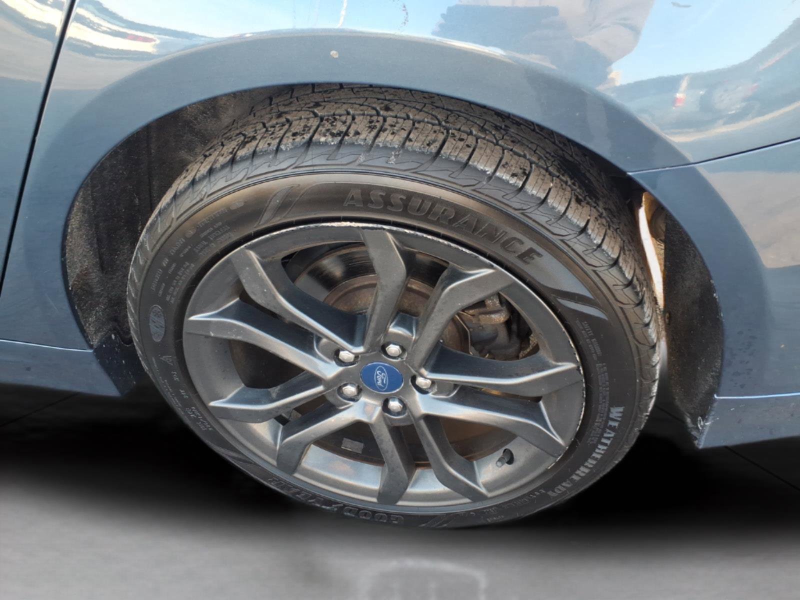 Certified 2018 Ford Fusion SE w/ Equipment Group 201A image 8