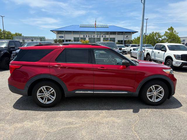 Certified 2020 Ford Explorer XLT RWD image 4