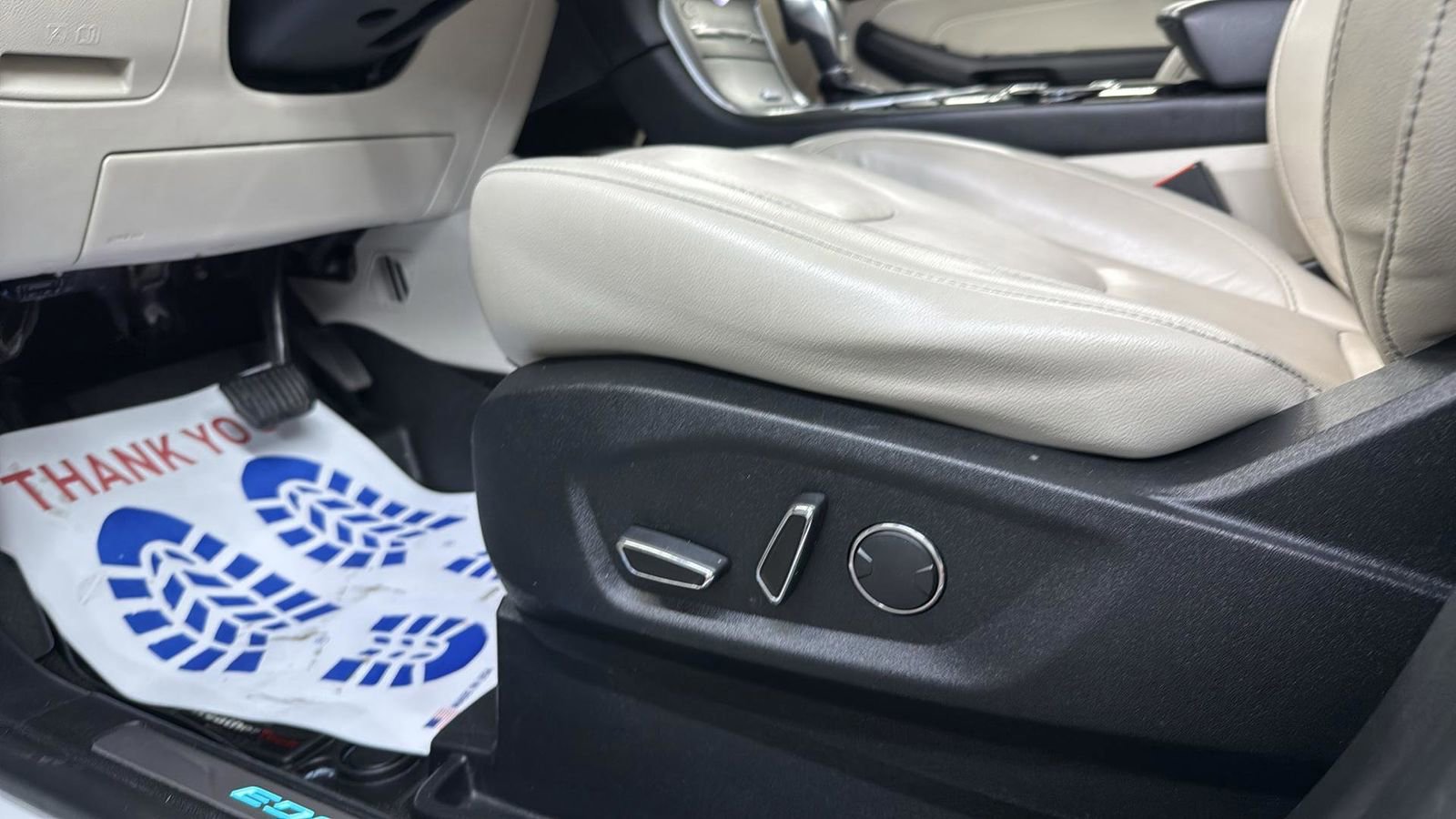 Certified 2018 Ford Edge Titanium w/ Technology Package image 11