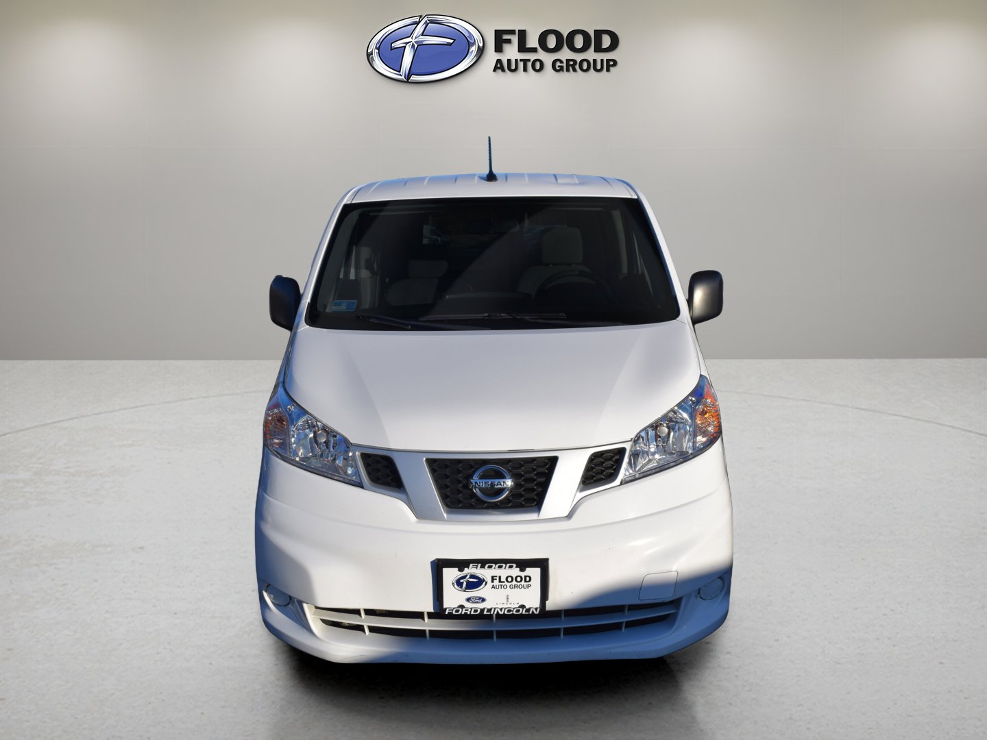 Used 2020 Nissan NV200 S w/ Back Door Glass Package image 2