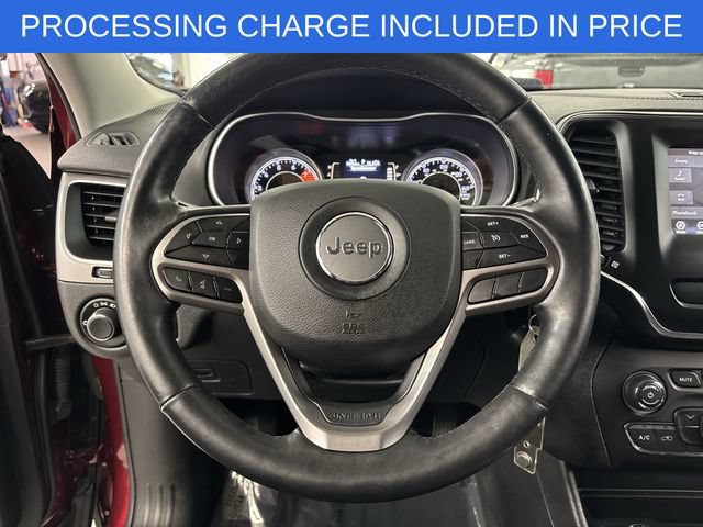 Used 2020 Jeep Cherokee Latitude w/ Cold Weather Group AWD/4WD image 6