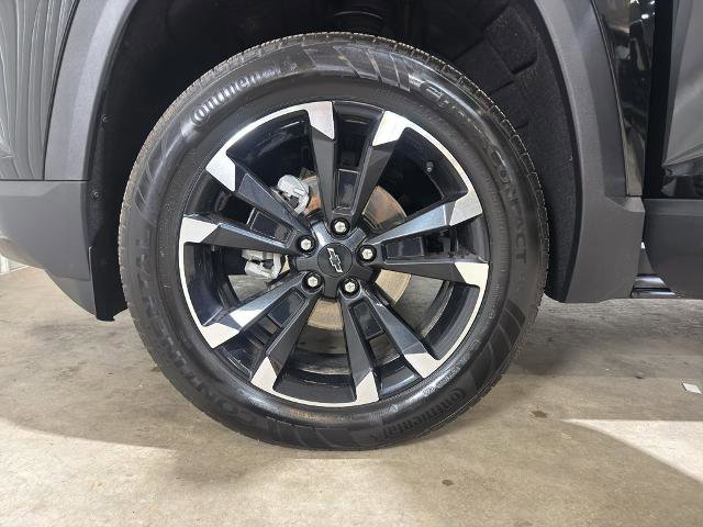 Used 2025 Chevrolet Equinox RS image 18