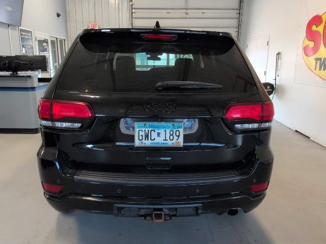 Used 2021 Jeep Grand Cherokee Laredo X AWD/4WD image 4