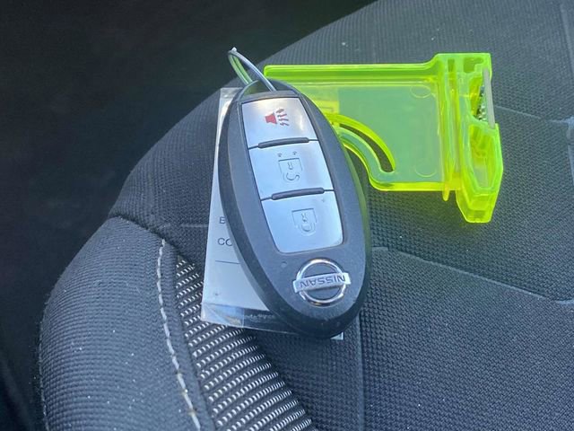 Used 2020 Nissan Kicks S image 30