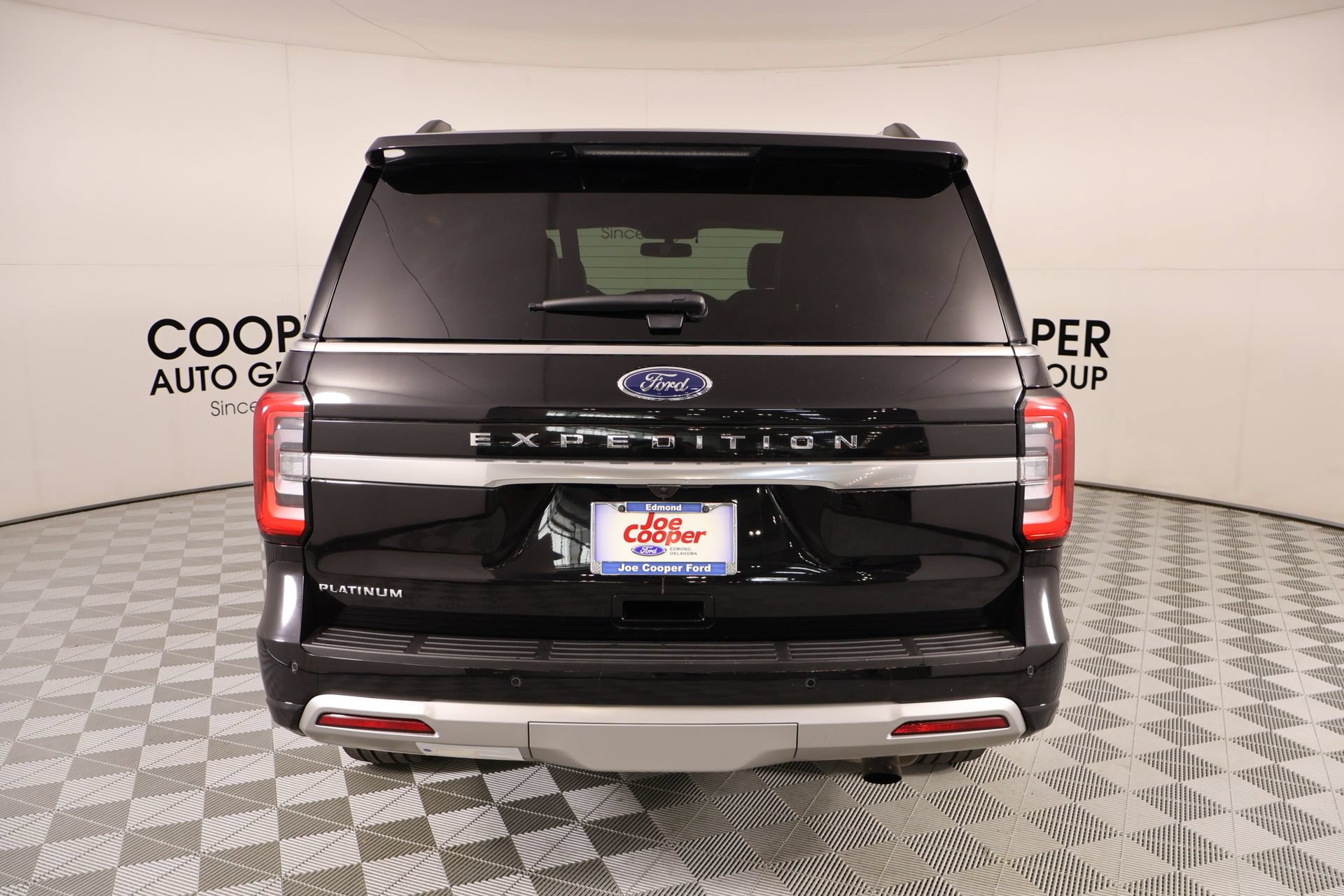Certified 2024 Ford Expedition Platinum AWD/4WD image 23