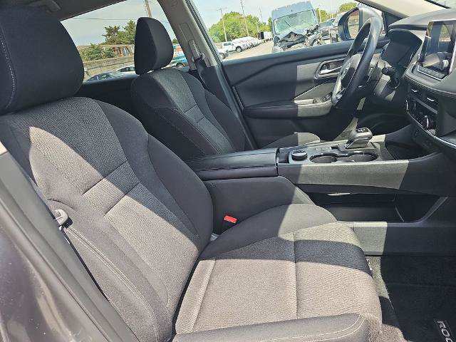 Used 2024 Nissan Rogue SV AWD/4WD image 10