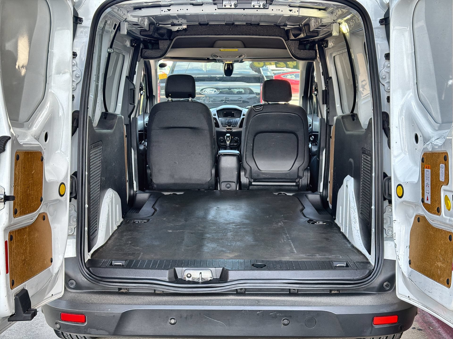 Certified 2018 Ford Transit Connect XLT FWD image 22