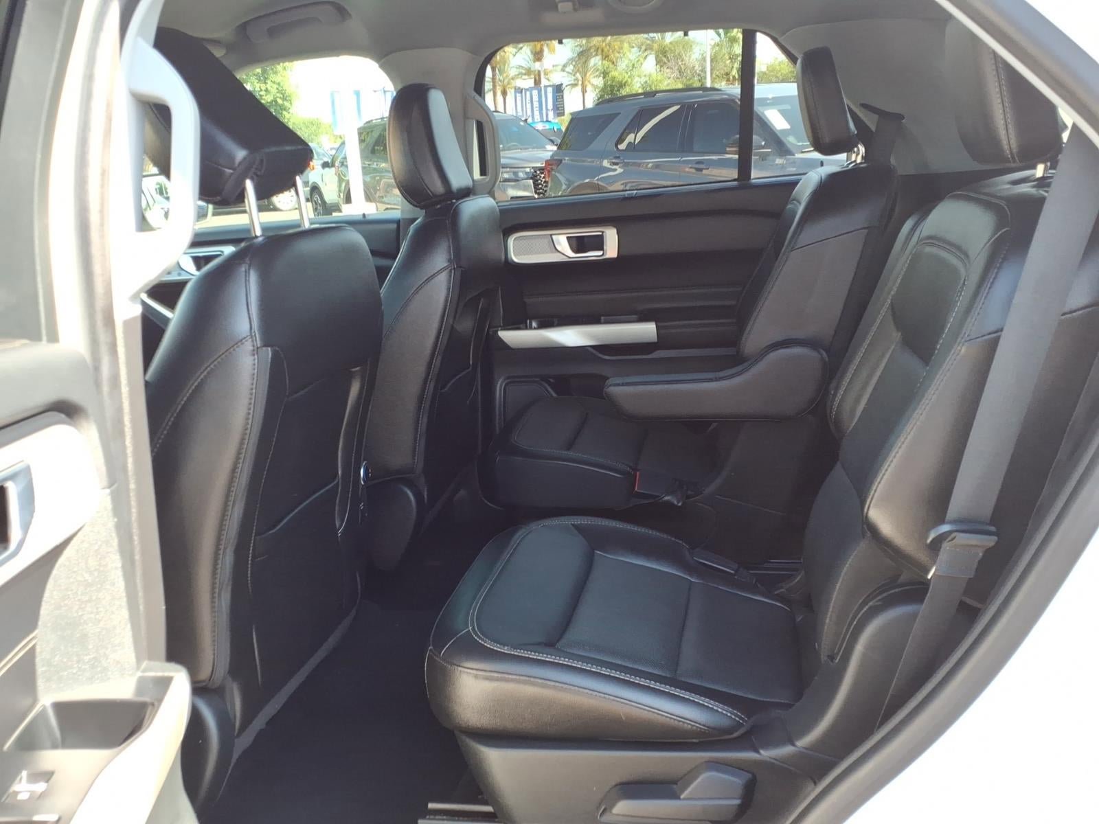 Certified 2022 Ford Explorer Limited w/ Equipment Group 301A AWD/4WD image 18