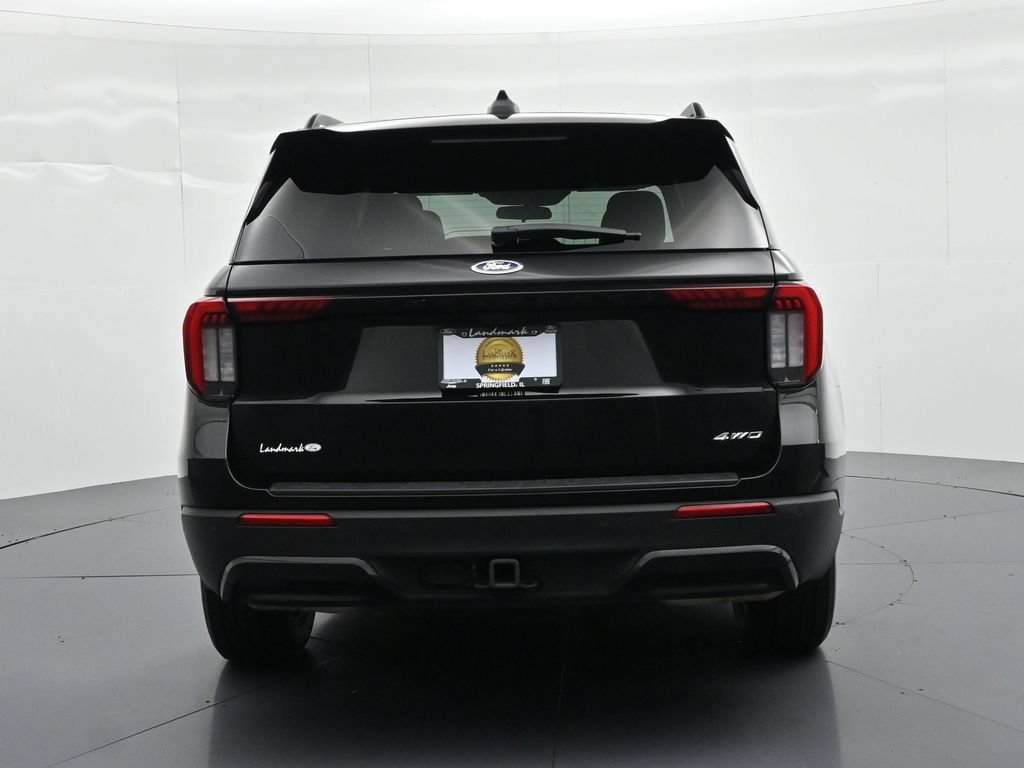 Certified 2025 Ford Explorer ST-Line AWD/4WD image 7