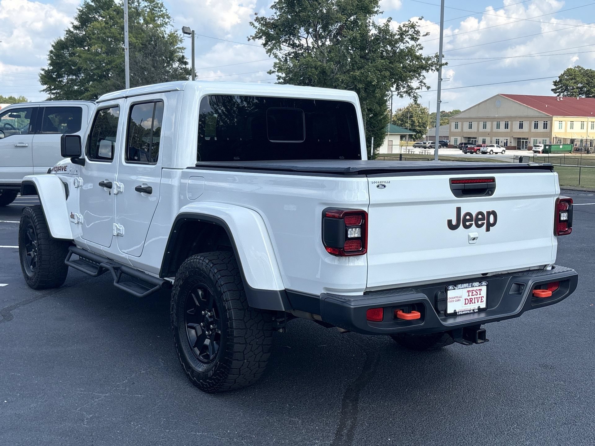 Used 2023 Jeep Gladiator Mojave w/ LED Lighting Group AWD/4WD image 22