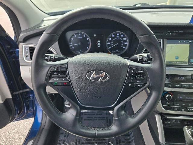 Used 2017 Hyundai Sonata Limited w/ Ultimate Package 04 FWD image 35
