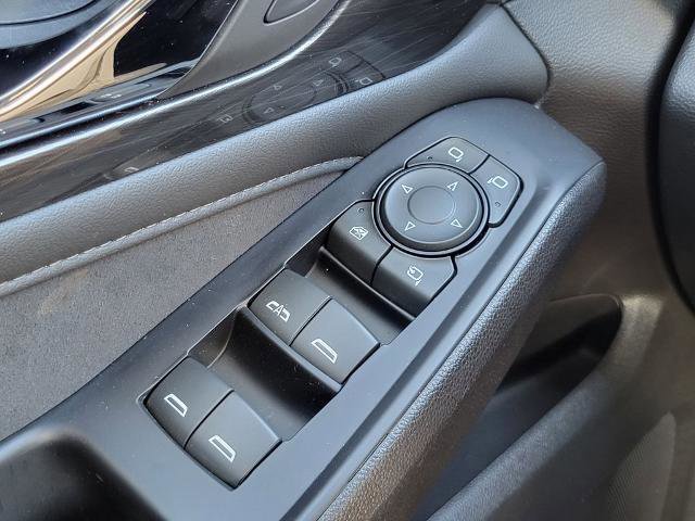 Used 2023 Chevrolet Traverse High Country w/ LPO, Floor Liner Package image 28