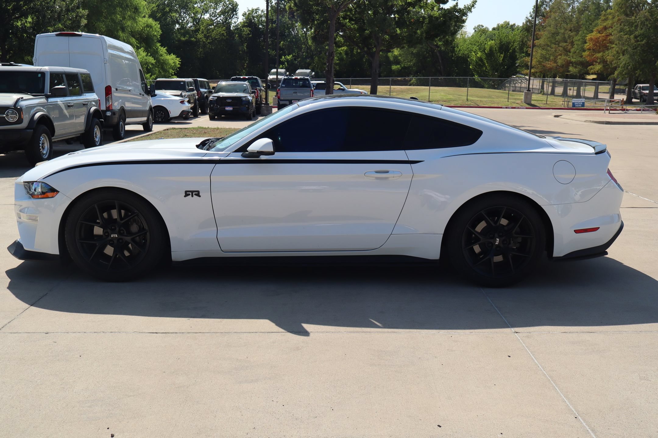 Certified 2020 Ford Mustang GT Premium w/ Black Accent Package RWD image 7
