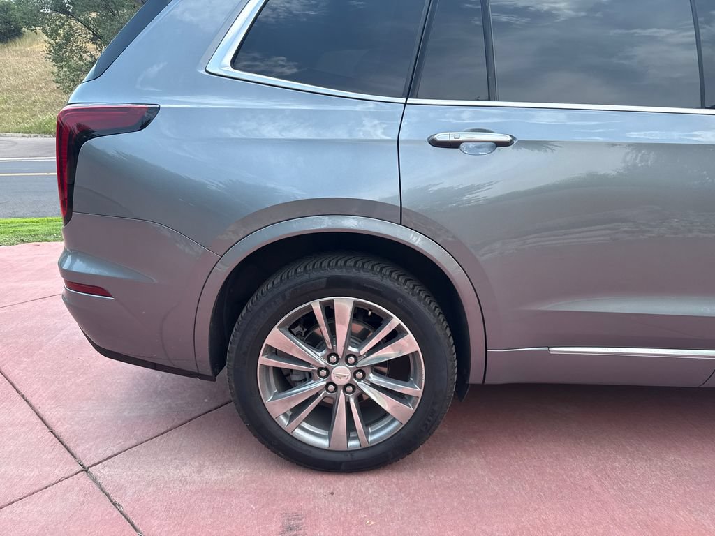 Used 2022 Cadillac XT6 Premium Luxury AWD/4WD image 33