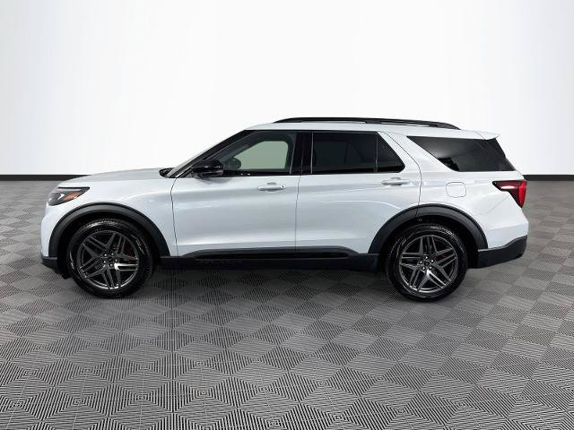 Certified 2026 Ford Explorer ST AWD/4WD image 4
