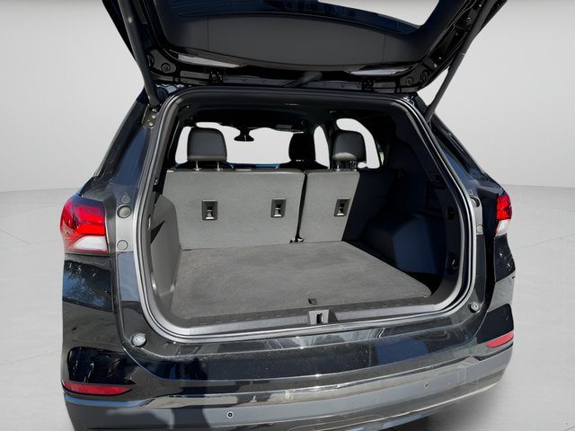 Used 2023 Chevrolet Equinox RS AWD/4WD image 12