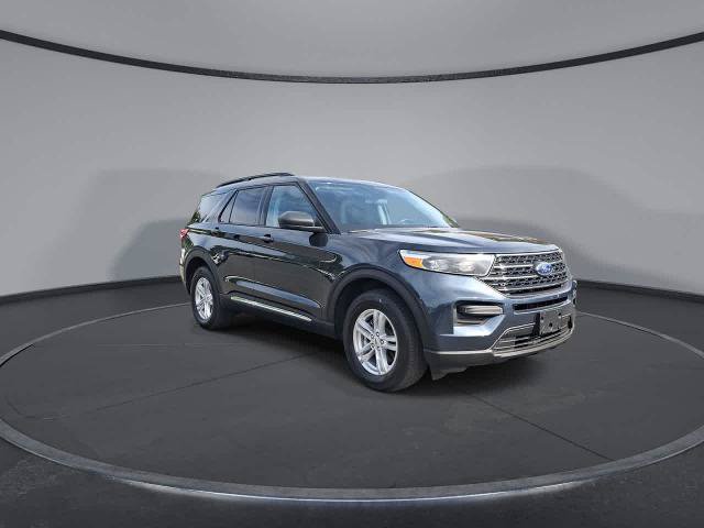 Certified 2023 Ford Explorer XLT AWD/4WD image 2
