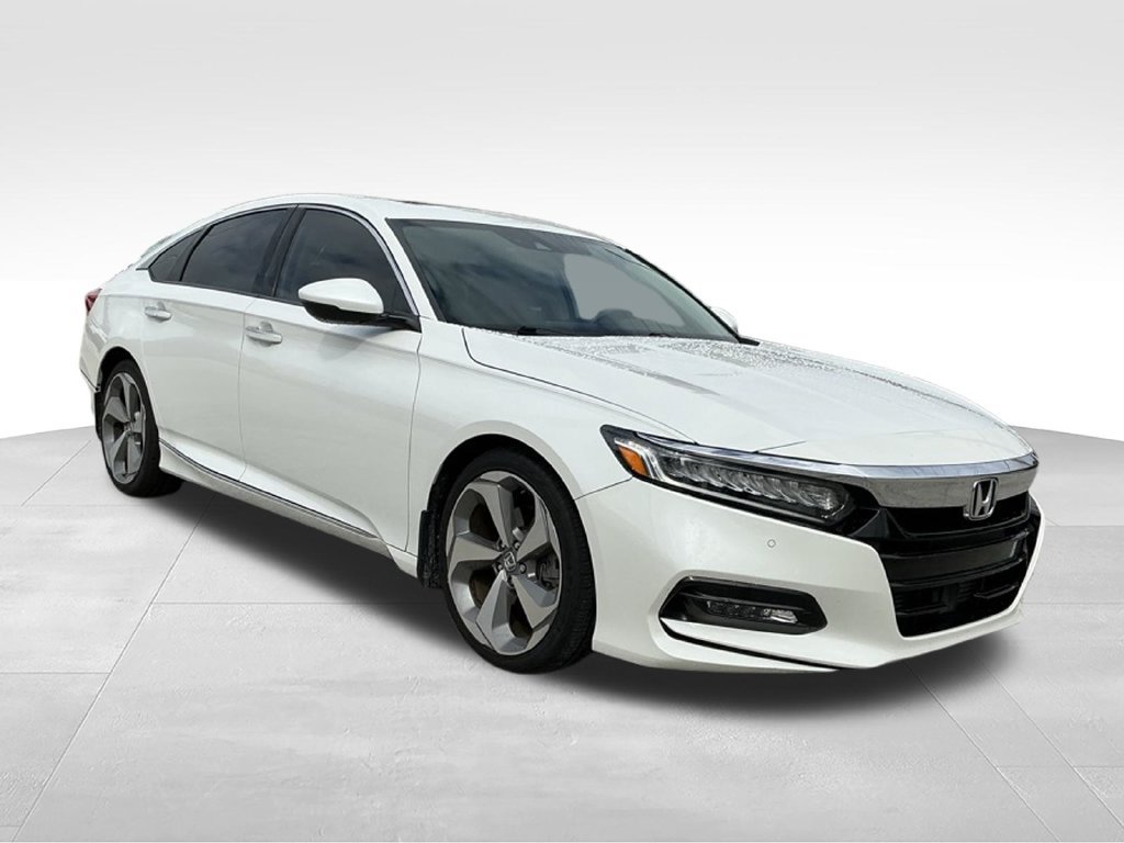 Used 2018 Honda Accord Touring image 12