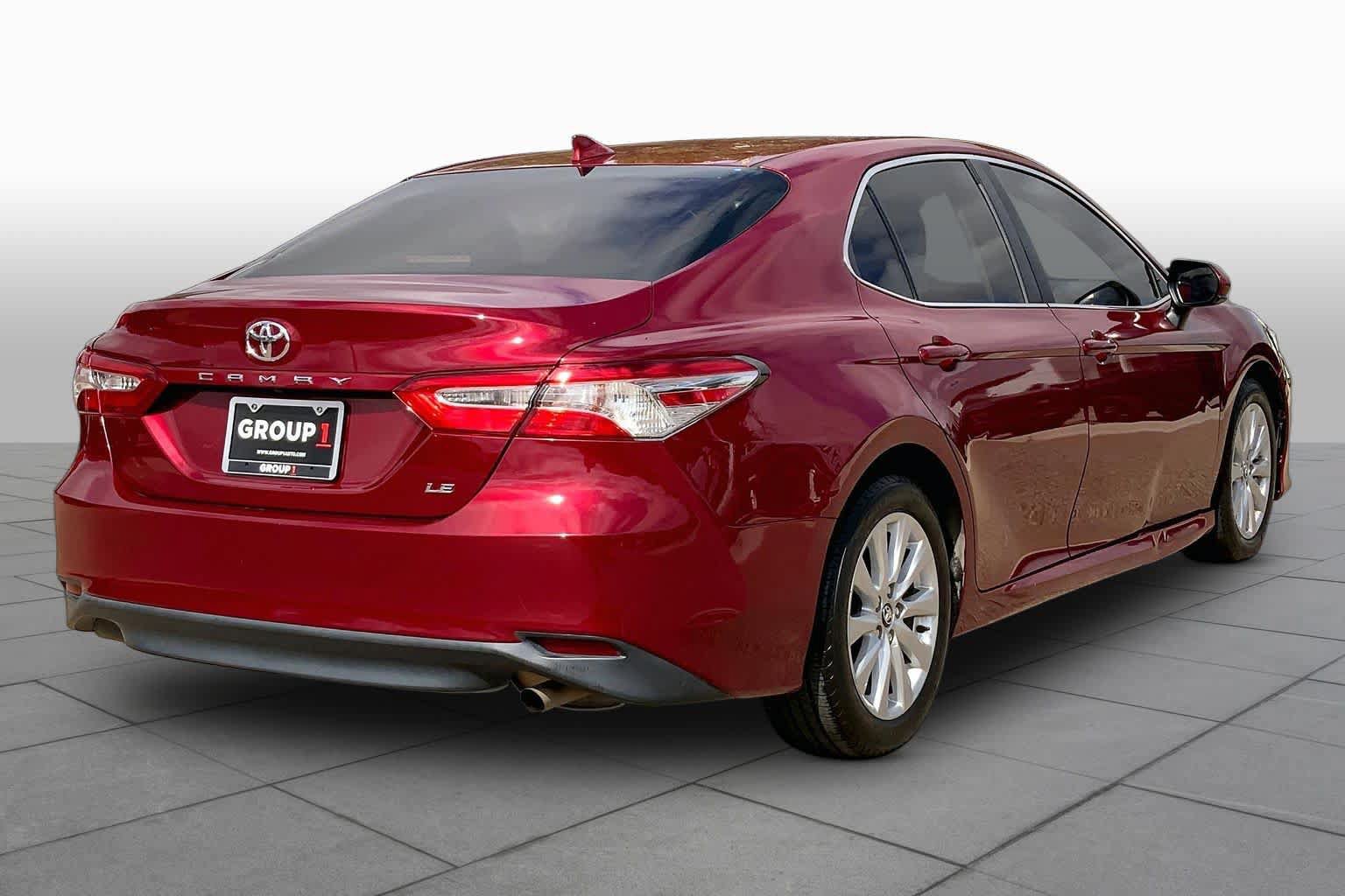 Used 2020 Toyota Camry LE FWD image 13