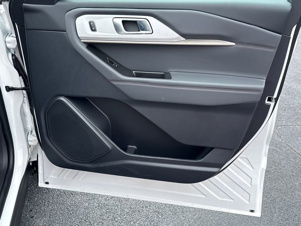 Certified 2026 Ford Explorer Active RWD image 14