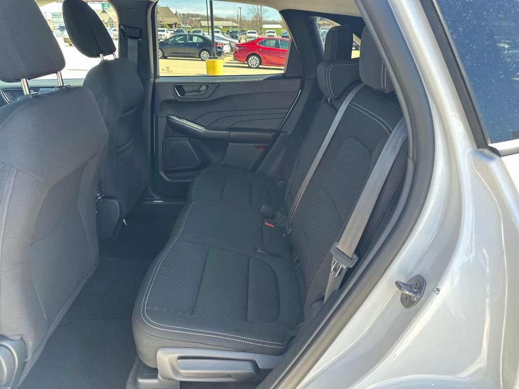 Certified 2025 Ford Escape Active AWD/4WD image 30