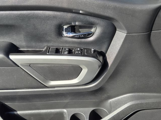 Used 2017 Nissan Titan SV RWD image 23