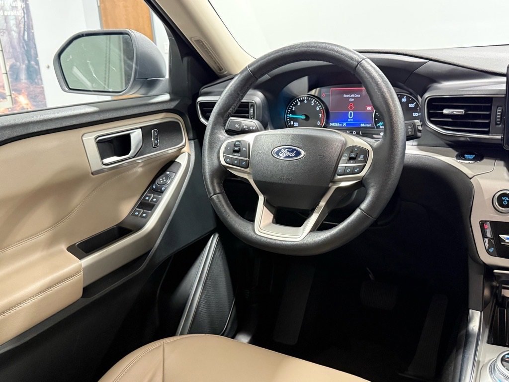 Certified 2024 Ford Explorer XLT w/ Equipment Group 202A image 11