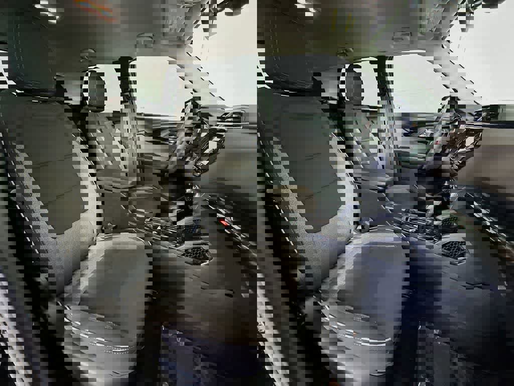 Used 2023 Chevrolet TrailBlazer LT w/ Convenience Package image 17