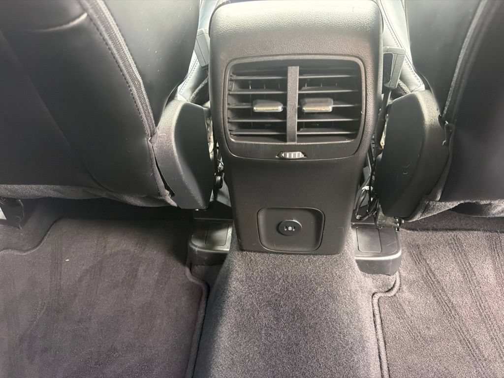 Certified 2024 Ford Escape Platinum AWD/4WD image 49