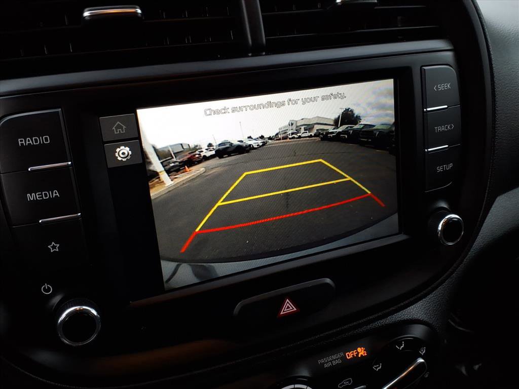 Used 2023 Kia Soul LX w/ LX Technology Package image 22