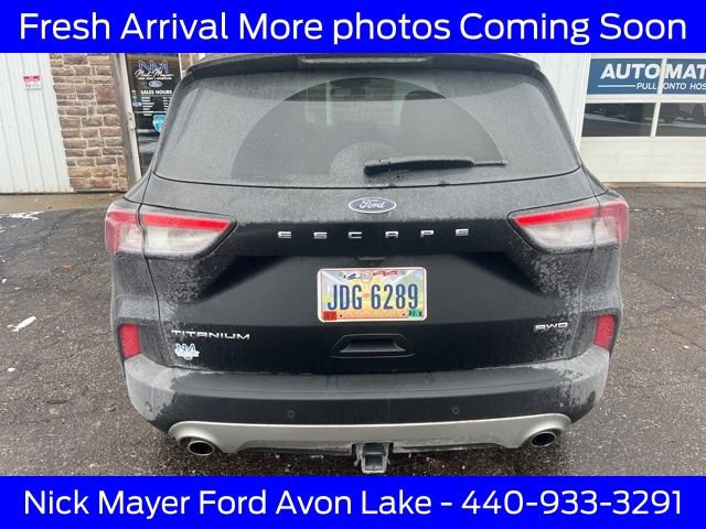 Certified 2022 Ford Escape Titanium w/ Class II Trailer Tow Package image 5