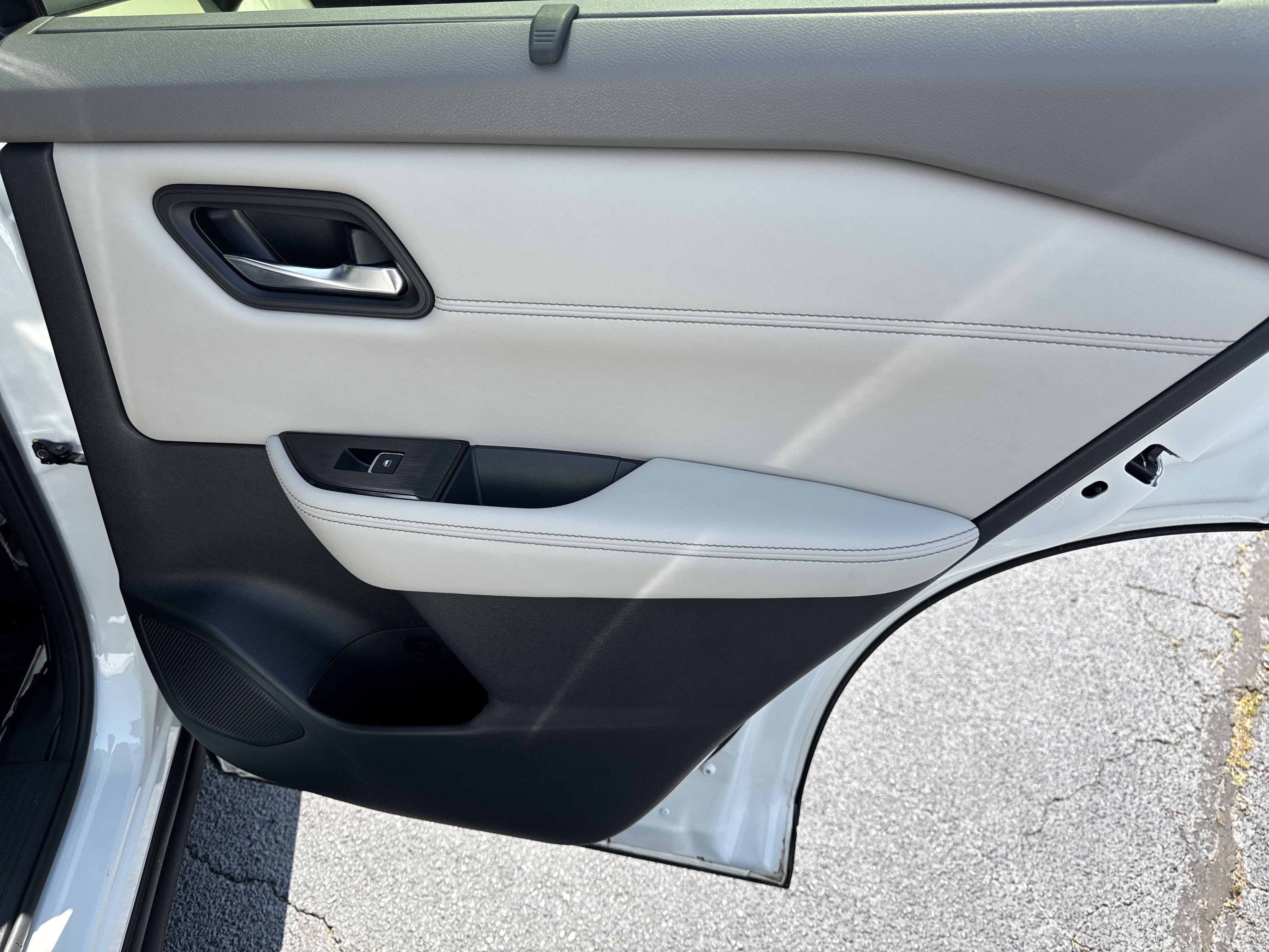 Used 2023 Nissan Rogue SL w/ SL Premium Package FWD image 20