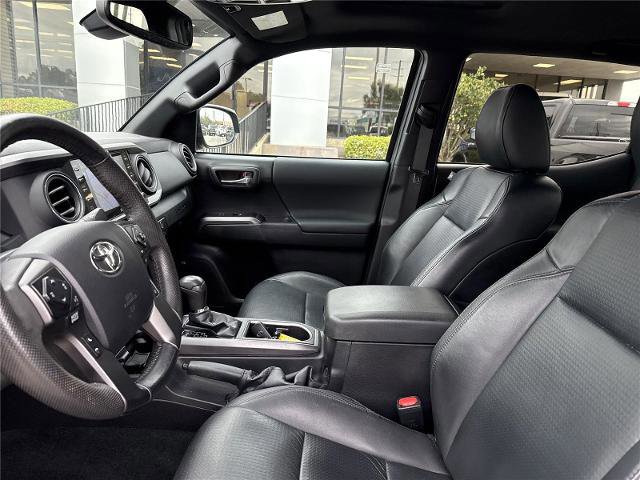 Used 2023 Toyota Tacoma TRD Off-Road w/ TRD Premium Off Road Package image 15