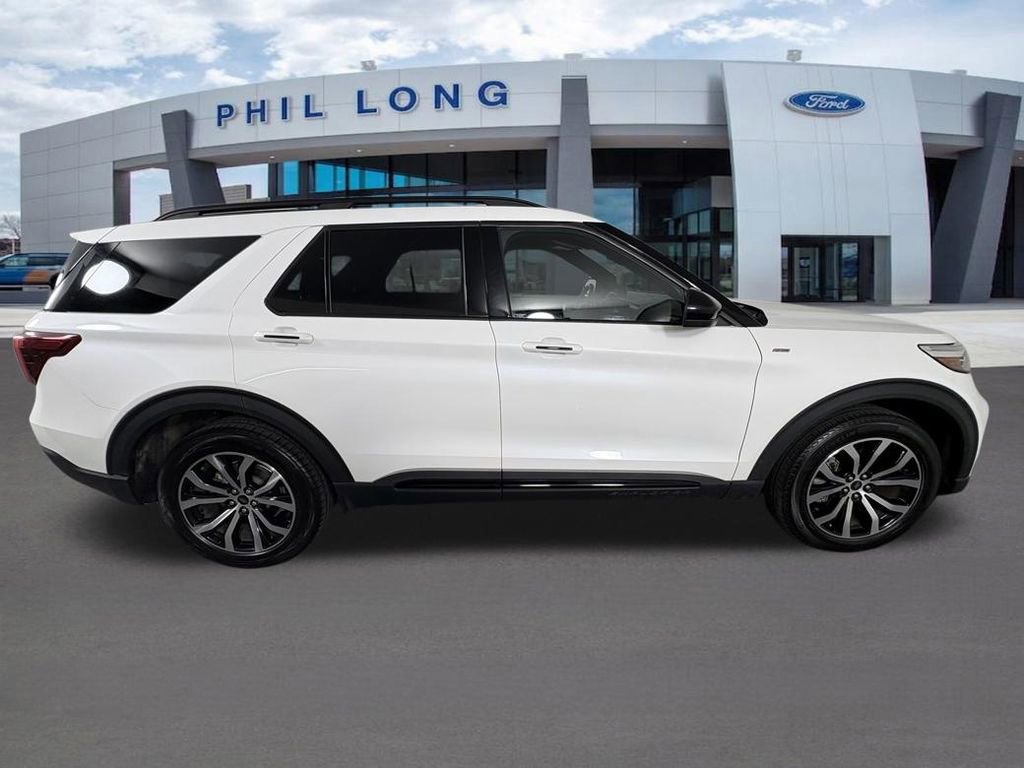 Certified 2023 Ford Explorer ST-Line w/ Class IV Trailer Tow Package AWD/4WD image 6