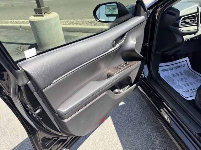 Used 2023 Toyota Camry SE FWD image 13