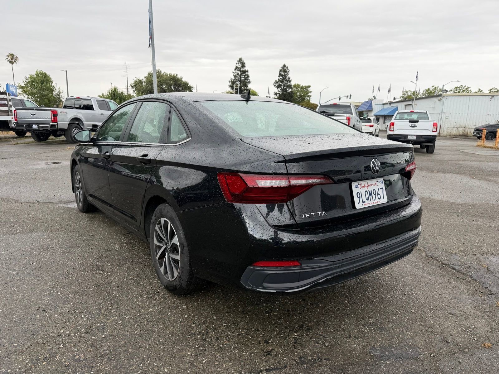 Used 2024 Volkswagen Jetta S FWD image 3