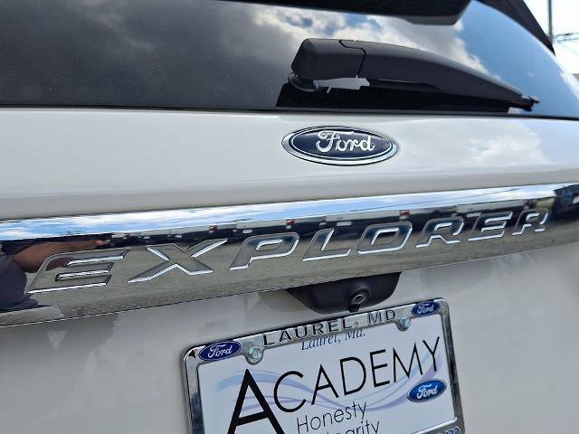 Certified 2022 Ford Explorer XLT w/ Equipment Group 202A AWD/4WD image 31
