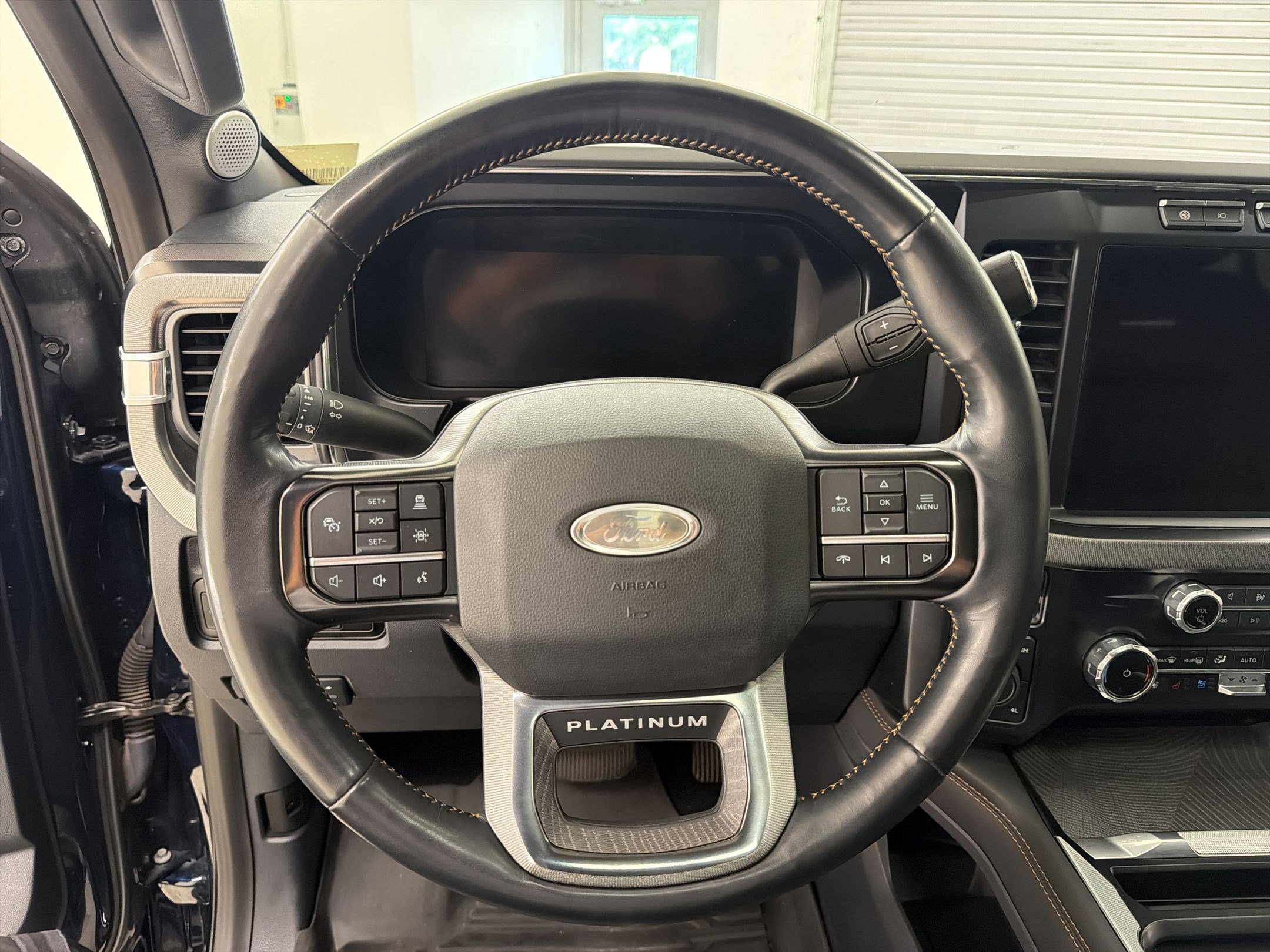 Certified 2024 Ford F250 Platinum AWD/4WD image 17