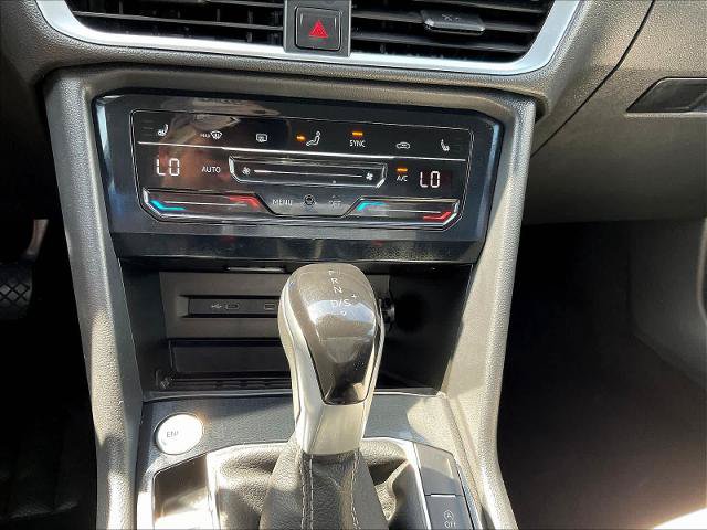 Used 2025 Volkswagen Taos SE AWD/4WD image 17
