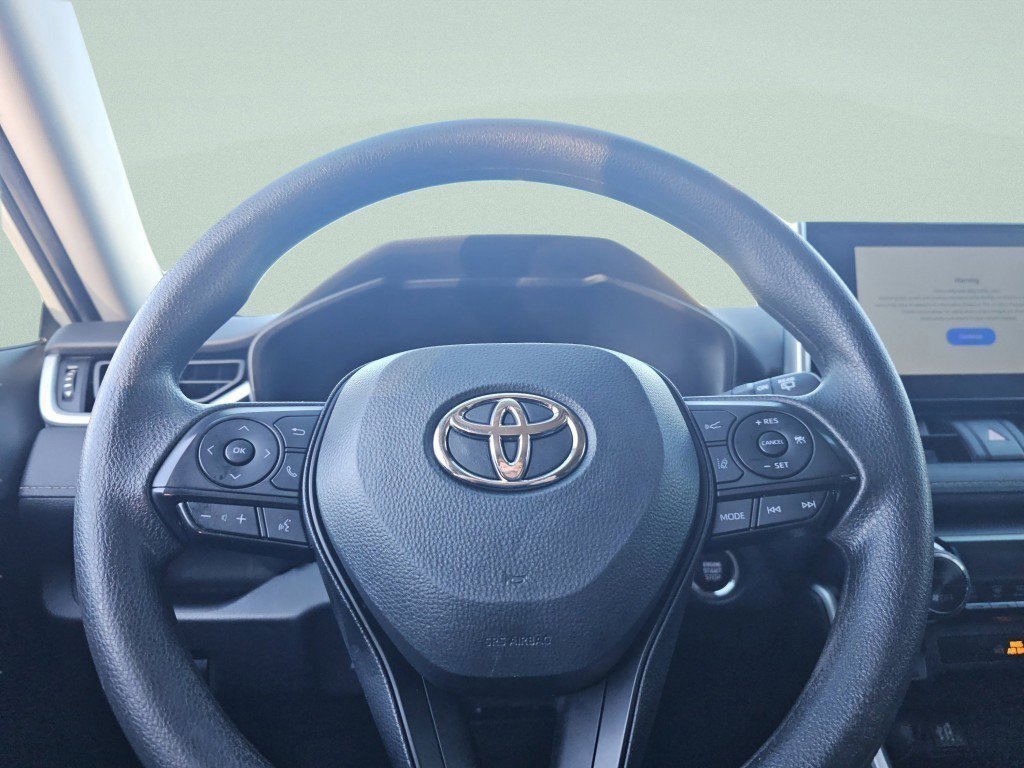 Used 2023 Toyota RAV4 XLE image 28