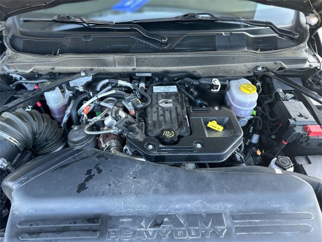 Used 2025 RAM 3500 Laramie image 27