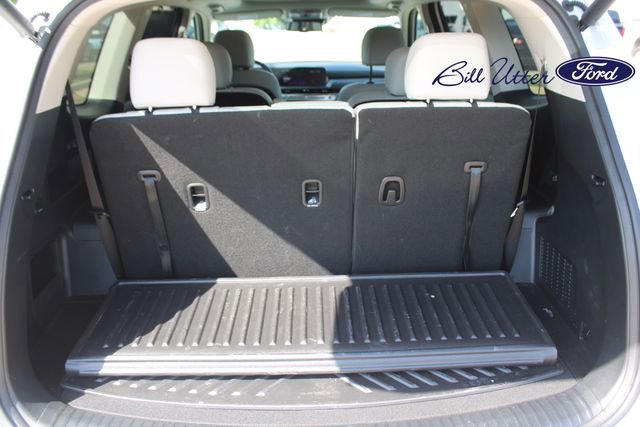 Used 2025 Kia Telluride EX w/ EX Captain's Chair Package FWD image 10