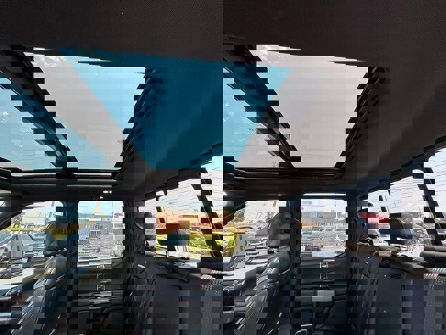 Certified 2017 Ford F350 Platinum w/ Platinum Ultimate Package image 28