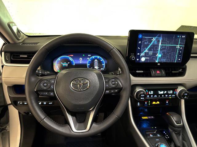 Used 2025 Toyota RAV4 Limited w/ Advanced Technology Package AWD/4WD image 13