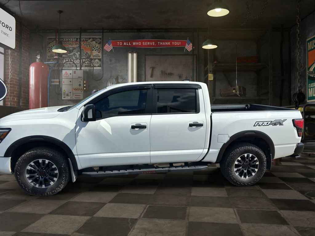 Used 2024 Nissan Titan PRO-4X w/ Pro-4x Convenience Package AWD/4WD image 3