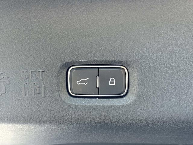 Certified 2025 Ford Expedition Max Platinum image 13